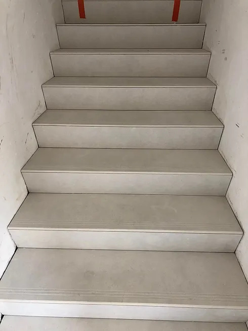trap bedekken natuursteen